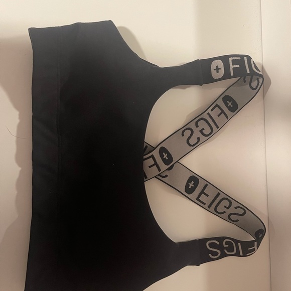 Figs 360 performance sports bra - Picture 3 of 5